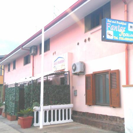 B&B Fantar House Carbonia Zewnętrze zdjęcie