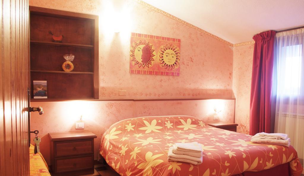 B&B Fantar House Carbonia Pokój zdjęcie