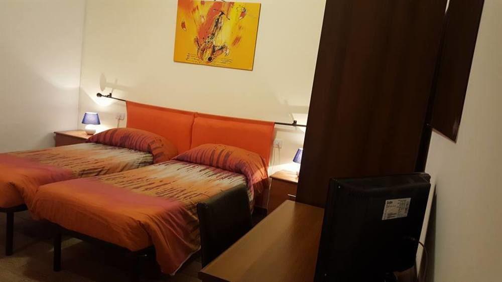 B&B Fantar House Carbonia Zewnętrze zdjęcie