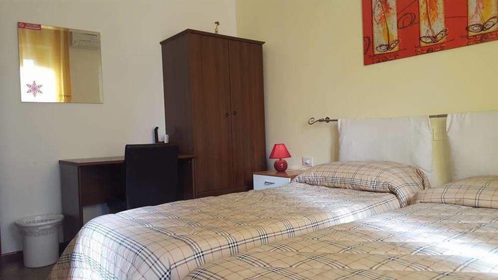 B&B Fantar House Carbonia Zewnętrze zdjęcie