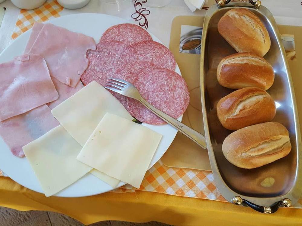 B&B Fantar House Carbonia Zewnętrze zdjęcie