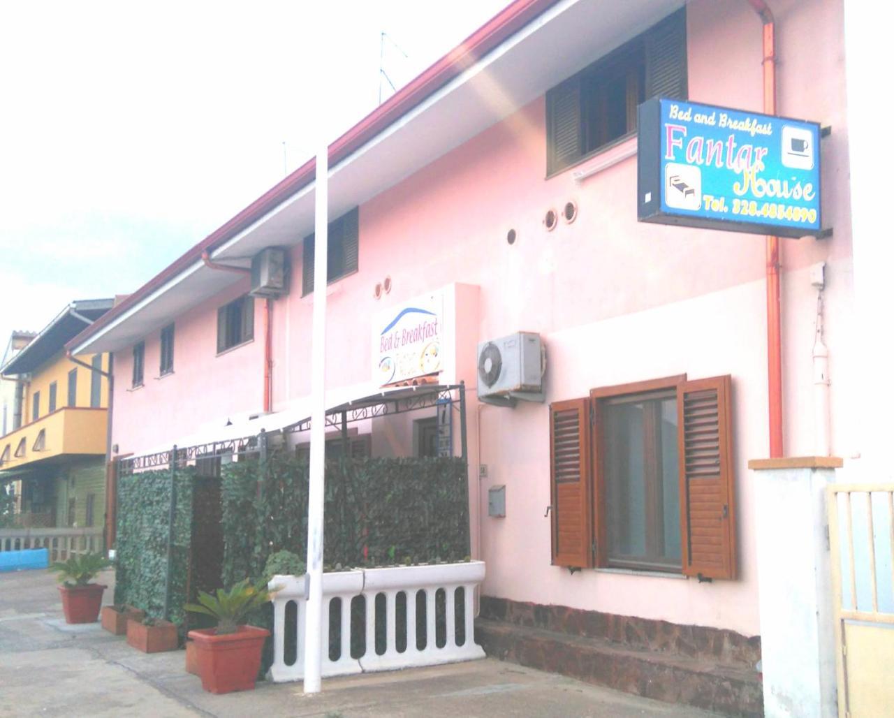 B&B Fantar House Carbonia Zewnętrze zdjęcie